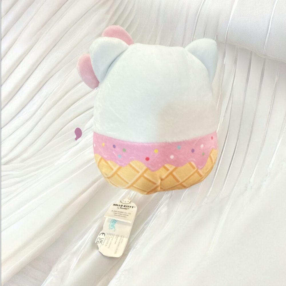Squishmallows Sanrio 5” Hello Kitty Ice Cream Cone Pink Strawberry Plush NWT - Picture 2 of 7